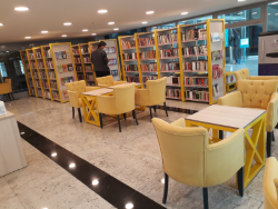 Ankara YHT Gar Kütüphanesi (3).jpg